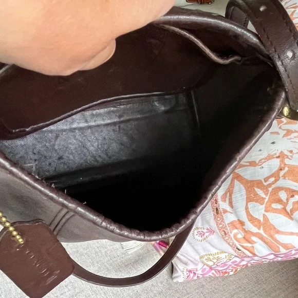 VINTAGE Coach Brown Leather Soho Small Satchel from 90s. - Picture 14 of 15